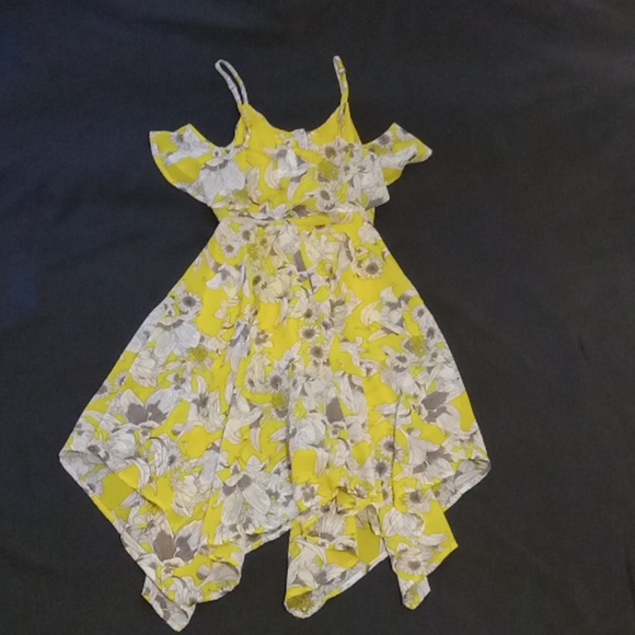 Japna XS Yellow Foral, cold shoulder dress - Picture 7 of 11